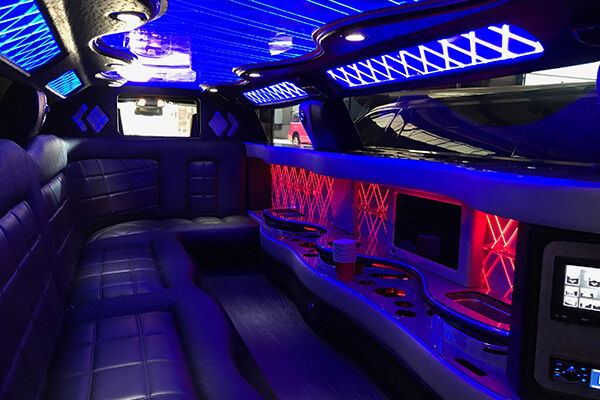denver limo with built-in bar area
