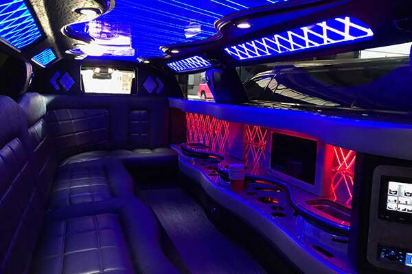 denver limo with built-in bar area
